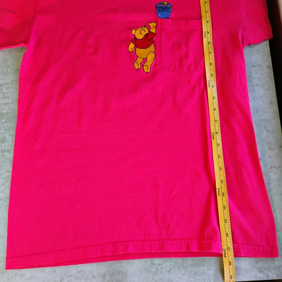 Disney Winnie The Pooh Embroidered Honey Pot Pocket Tee Shirt Pink Size Medium - Picture 7 of 9